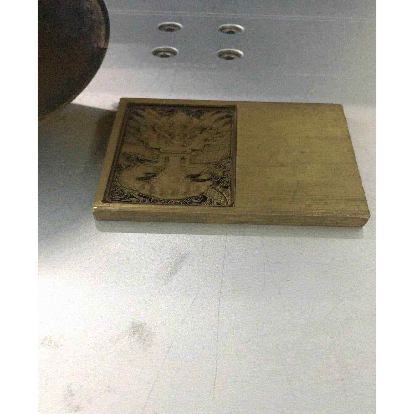 5-6mm深黄铜 3D激光浮雕机/铝合金激光纹理蚀刻机 工艺品金属浮雕