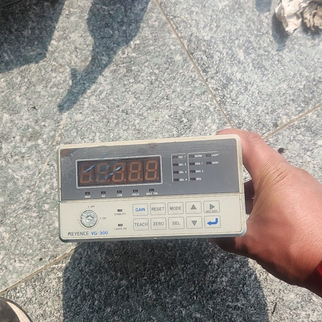 KEYENCE基恩士光电传感器VG-300