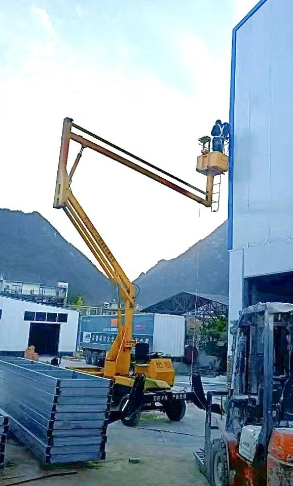 12月28日西安14米曲臂高空车一台功能正常网络拍卖公告