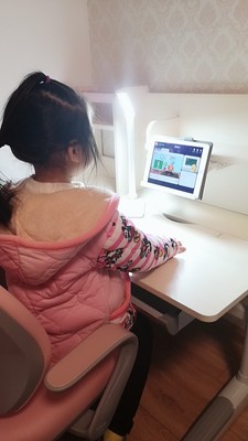 来分析下爱果乐儿童桌椅到底好不好？为何很多人选择它？