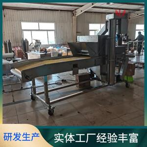 全自动巴沙鱼肉饼成型机鱼饼自动裹糠机巴沙鱼肉饼成型上糠机