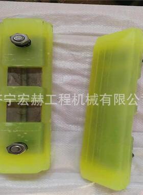 挖掘机PC200-8牛筋履带板胶块PC210-7橡胶块卡扣钩机履带板垫块