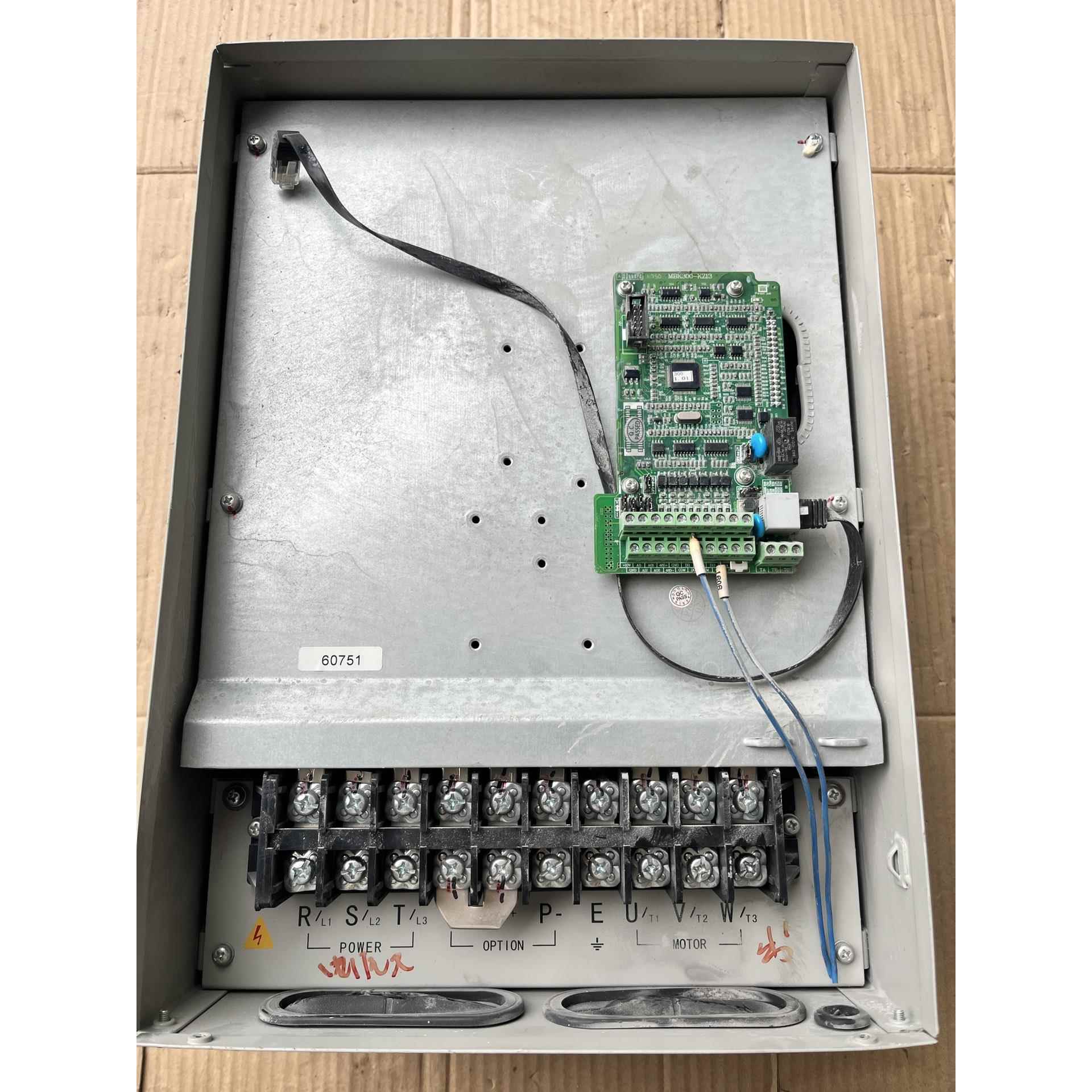 默贝克变频器 MBK300A-022G/030PT4议价