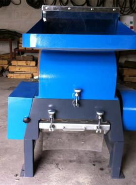 上海强力塑胶粉碎机爪刀式粉碎机PCABS尼龙塑料片材粉碎机厂家