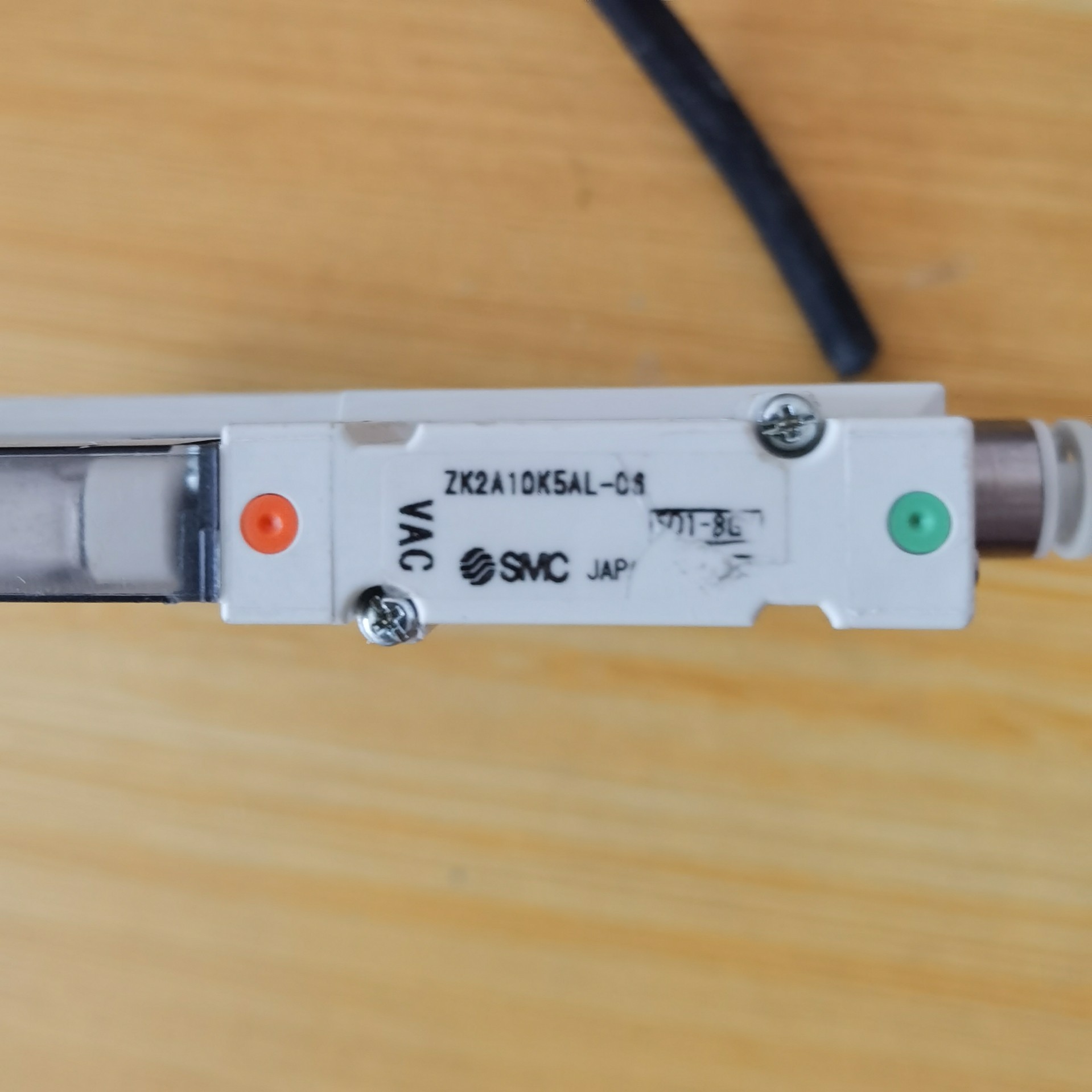 二手SMC真空发生器ZK2A10K5AL-06  成色如图，