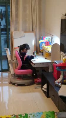 讨论辟谣：爱果乐儿童学习桌多人被坑？那么质量究竟怎么样？