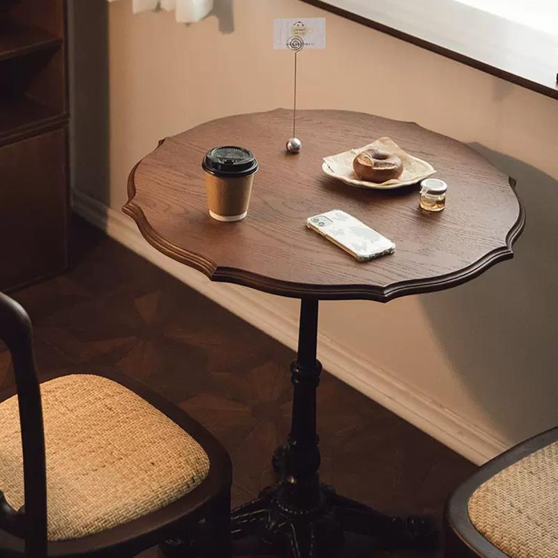 美式复古咖啡厅桌椅组合商用新款甜品奶茶店小圆桌西餐厅铁艺餐桌