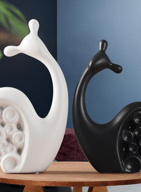 北欧家装饰品摆件雅光黑白蜗牛创意电视柜红酒柜客厅摆件新婚礼物
