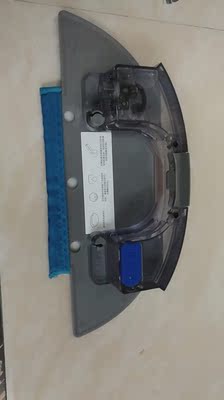 科沃斯DK45和扫地机器人哪个好，优缺点区别是？