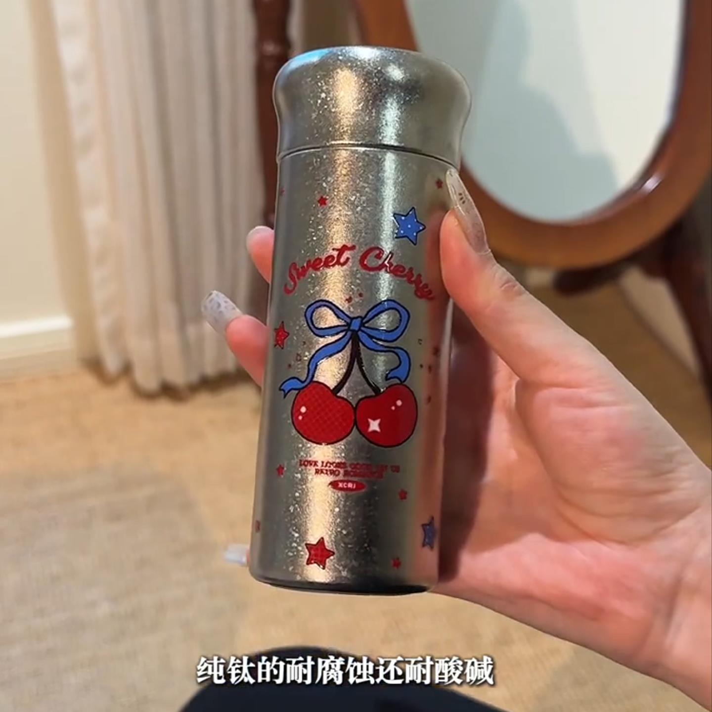 口袋保温杯迷你小巧便携款女生高颜值内外纯钛外出旅行随身带新款