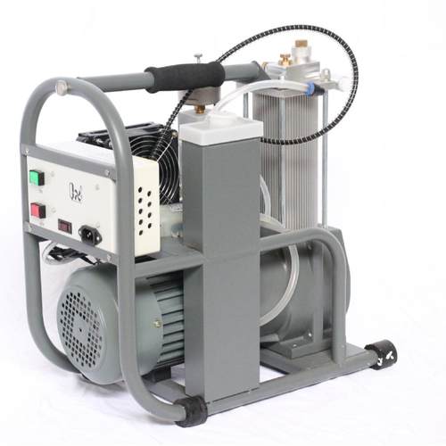 -E-1厂家直销风冷+水冷高压无油打气机可连续工作8小时