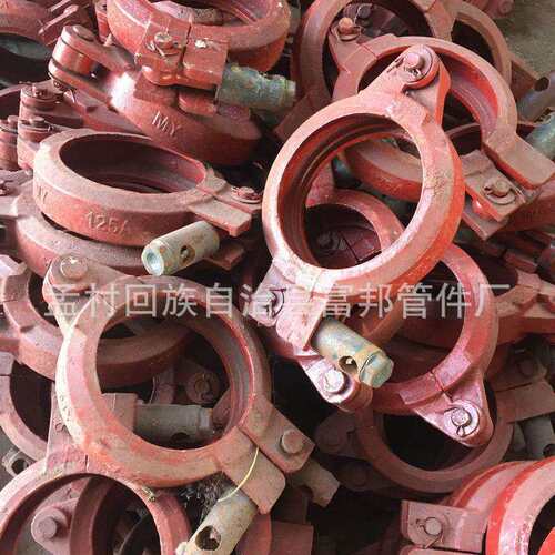 厂家加工混凝土泵车泵管管卡箍施工DN125菱形大螺母高压铸造