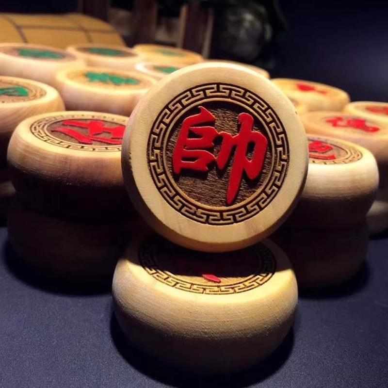 崖柏木制象棋精美礼盒装双龙戏珠实木雕刻棋子香味浓郁送礼上档次