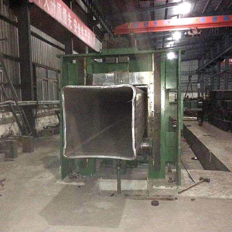 加工定 制 Q345B方管 200*200*10高强度低合金方管 圆改方价格合