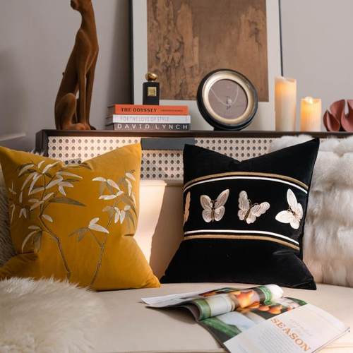 法式中古风绒布蝴蝶刺绣客厅沙发抱枕复古靠垫名宿样板间靠枕