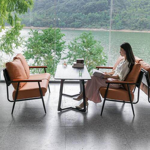 轻奢咖啡厅桌椅组合铁艺奶茶店小酒馆椅子甜品店休闲接待卡座沙发