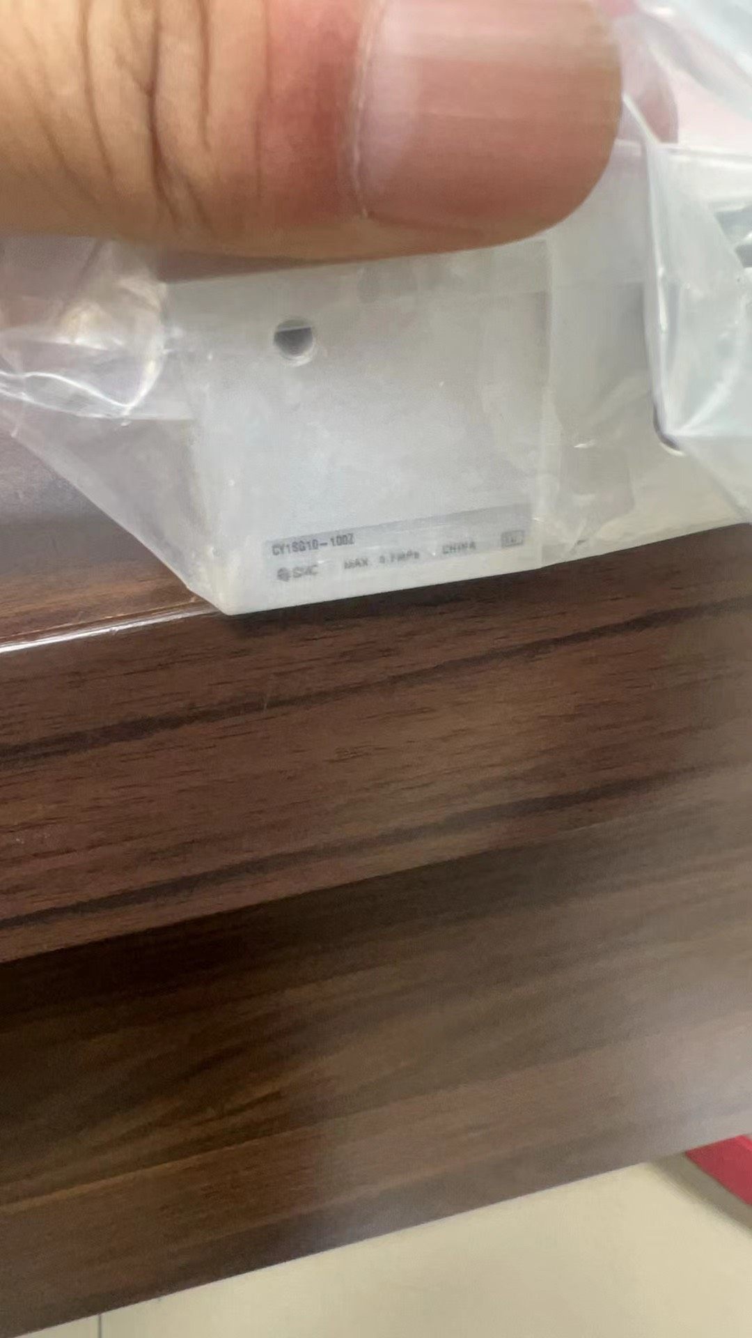 全新原装正品SMC气缸CY1SG100-100Z，单价400