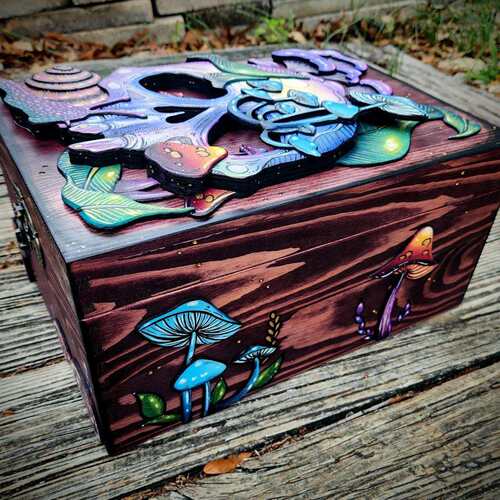 跨境 Skull and Nature Hidden Key Box紫色骷髅盒钥匙箱家居木盒