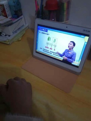 比较真相读书郎G32和C2x哪个好？功能配置区别有哪些呢？