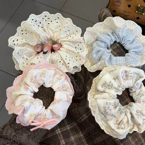### Trending on Xiaohongshu: Elegant Solid Color Lace Edge S