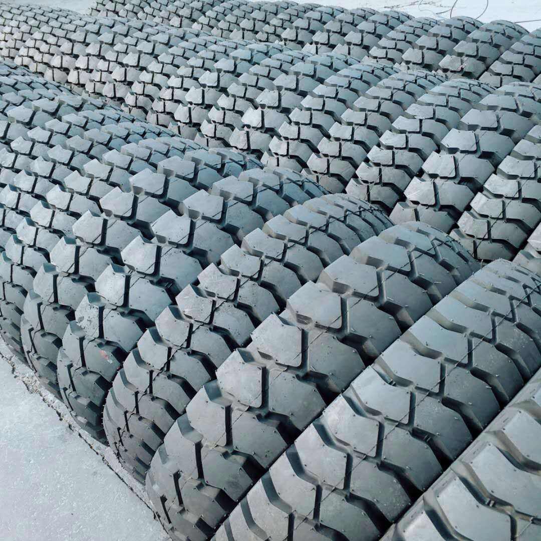 现货销售 900-20实心轮胎 9.00-20叉车实心工程机械轮胎 厂家直销