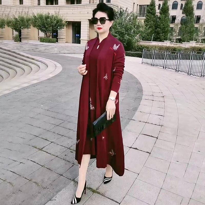 极速喜婆婆针织刺绣长袖连衣裙女秋冬新中长款红色镶钻套头打底两