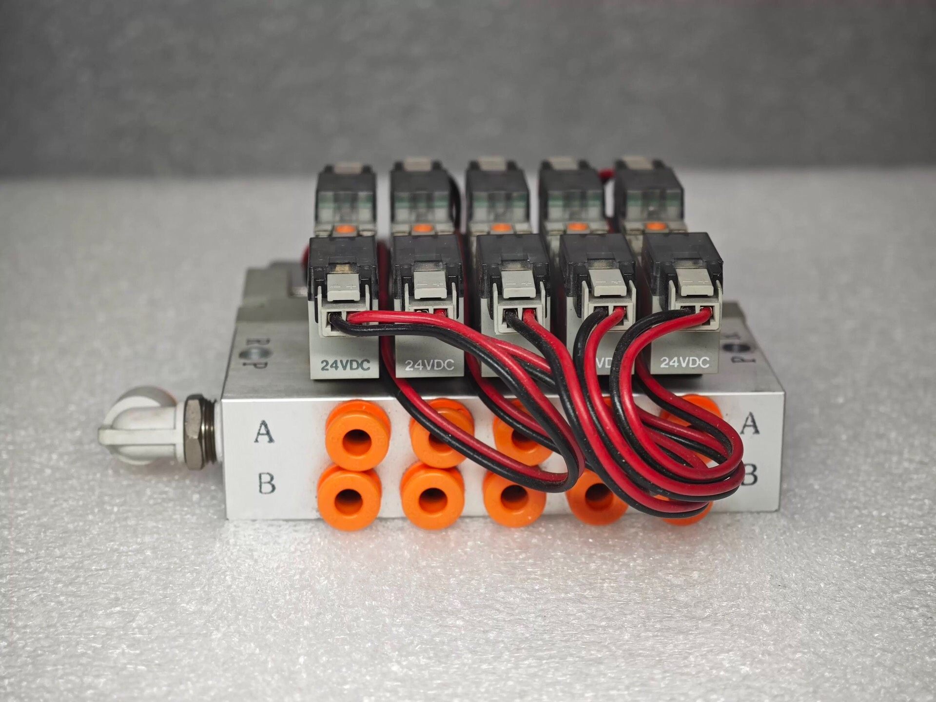 LAM P/N 772-016855-002 电磁阀 SMC