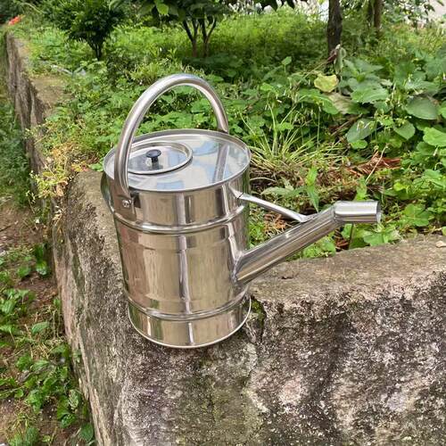 201不锈钢加油桶长嘴手提加油壶6L8L12L柴油桶汽油桶备用油箱带网
