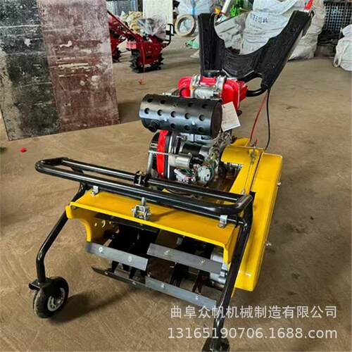 四驱自走式多功能汽油除草机小型家用锄草果园玉米松土开沟
