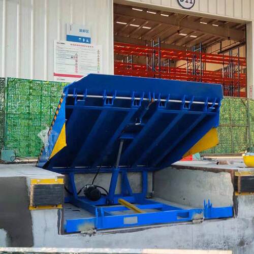 厂家现货固定式登车桥液压登车月台货台登车坡道度调节板装卸货