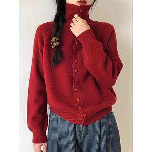 春节喜庆红色打底女款红色高领单排扣针织开衫慵懒设计感毛衣外套