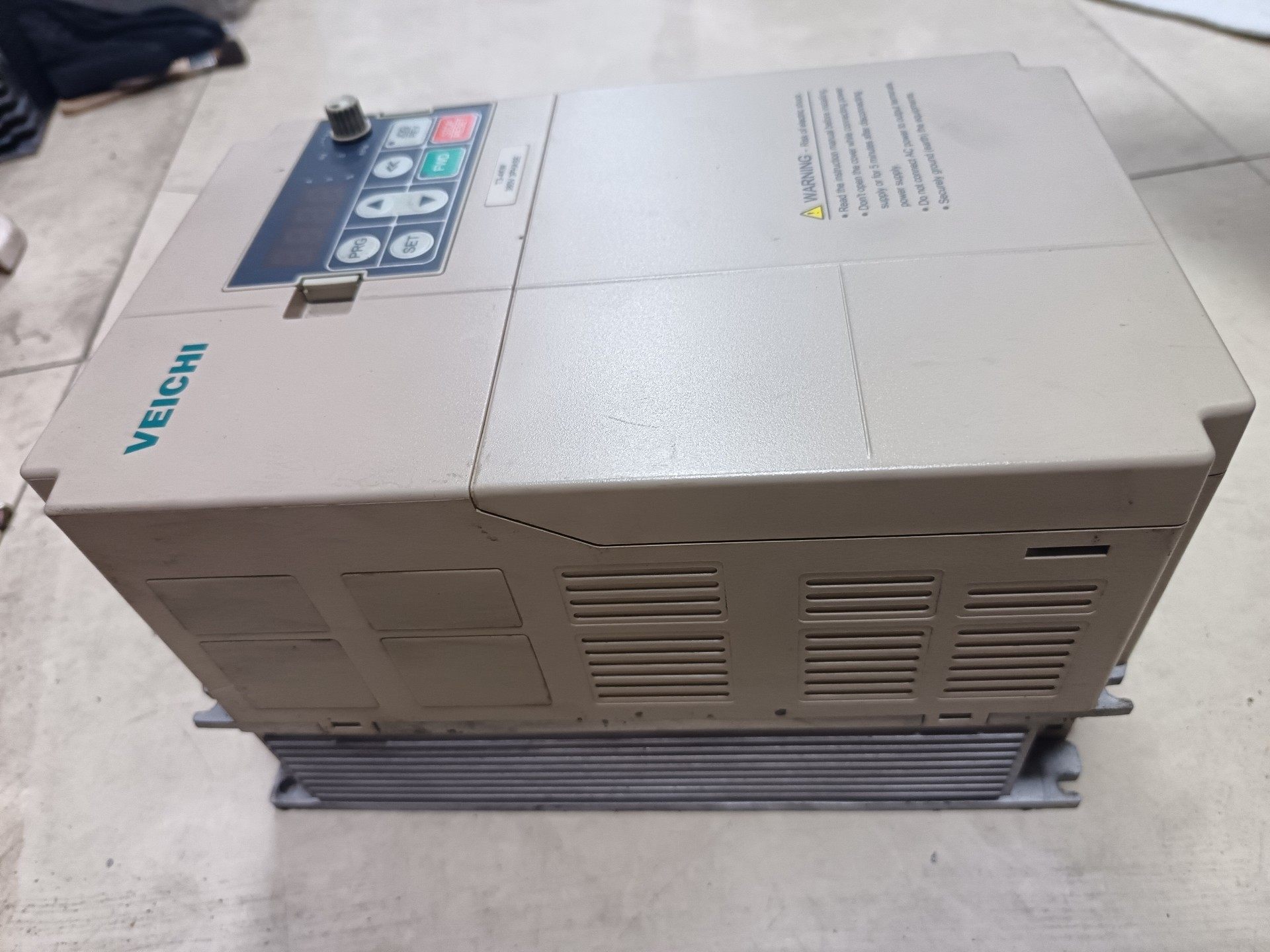 伟创变频器AC70-T3-004C 380v 4千瓦 原装无