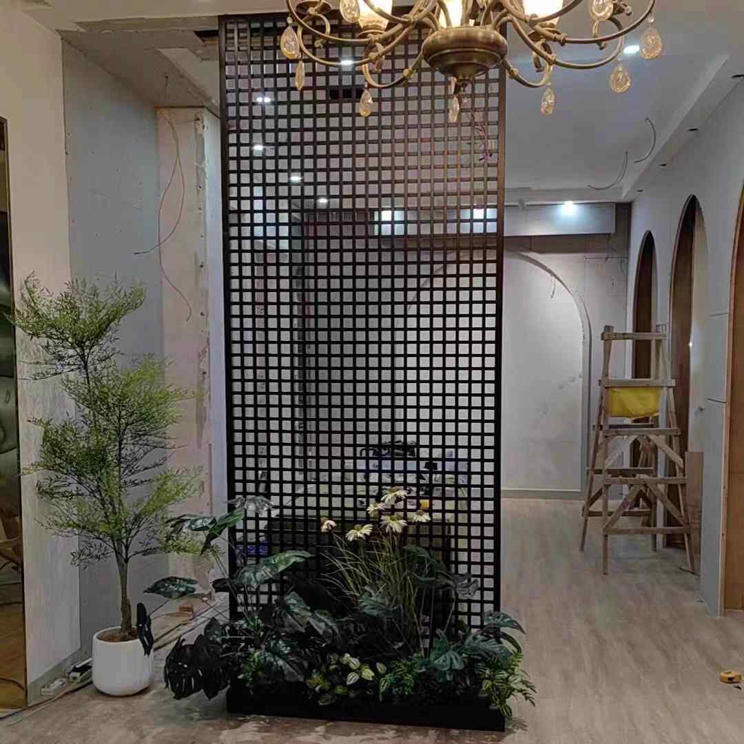 现代简约侘寂风格栅隔断屏风铁艺十字网格子黑色金属客厅家用入户