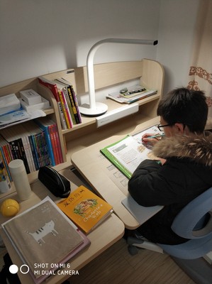 光明园迪F120儿童学习书桌怎么样?质量坑质量差?这些是真实吗