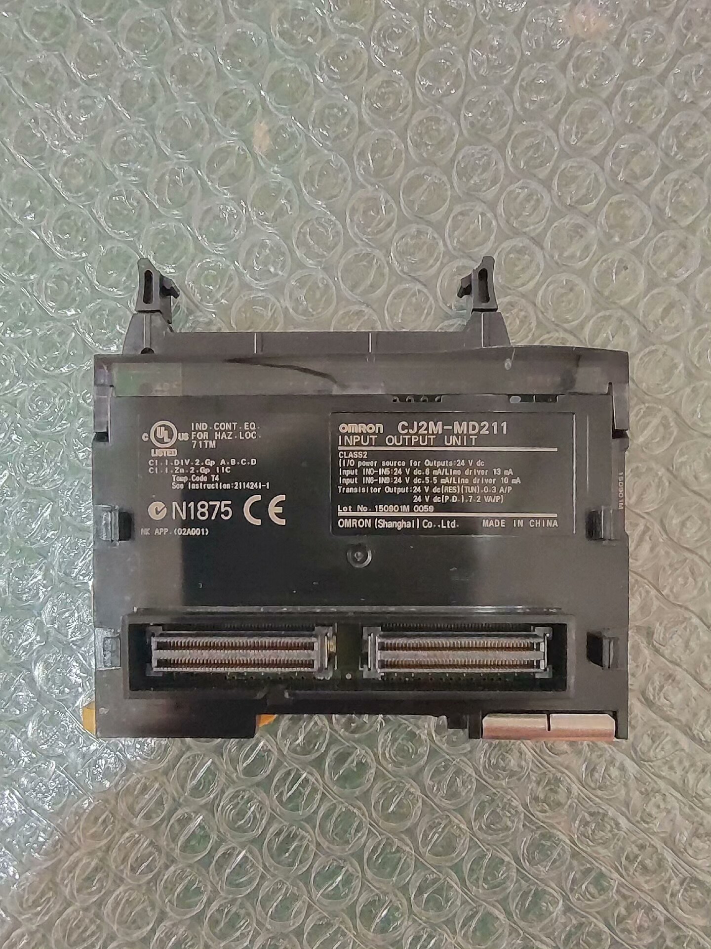 OMRON 欧姆龙  CJ2M-MD211  实物拍摄  功