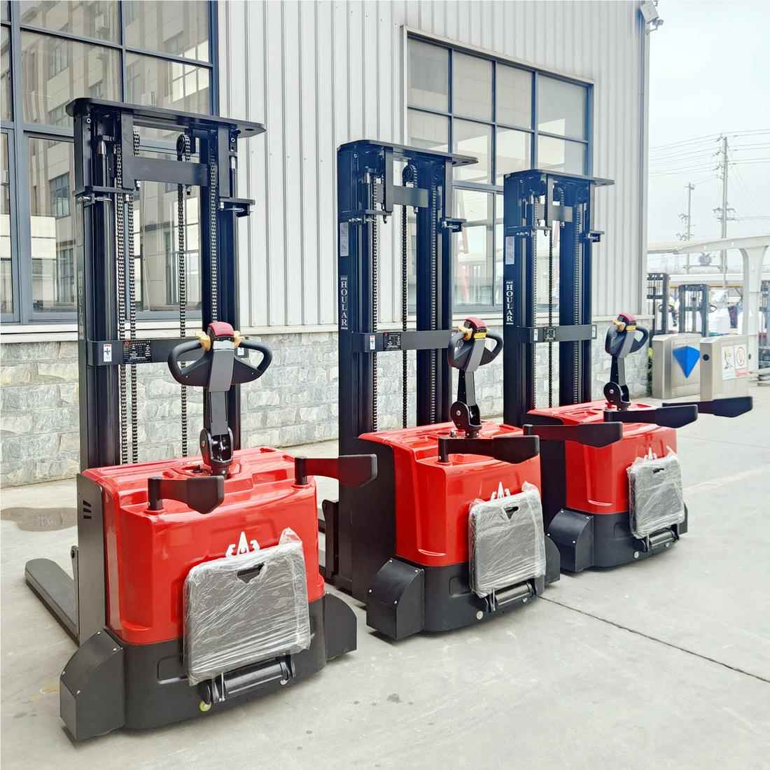 szholar驾式超u高电动堆高堆垛车 3门架4车.6355米电动叉车 窄腿