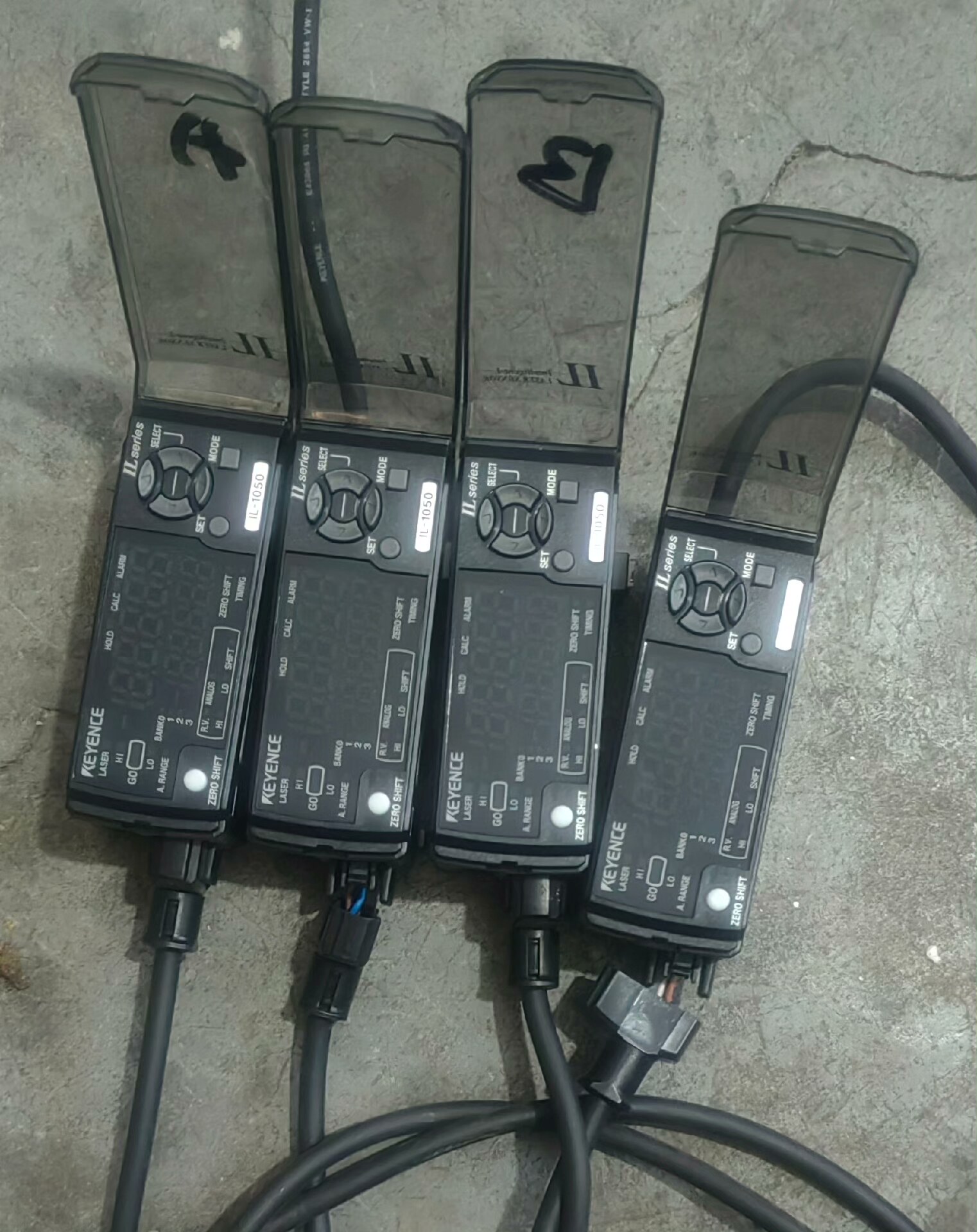 基恩士放大器  IL-1000      IL1050  还