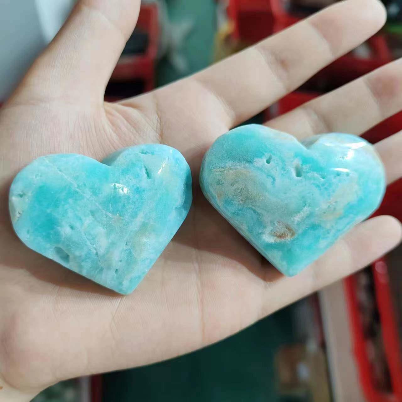 天然水晶天空蓝小爱心雕刻件原石打磨把玩件装饰摆件工艺品