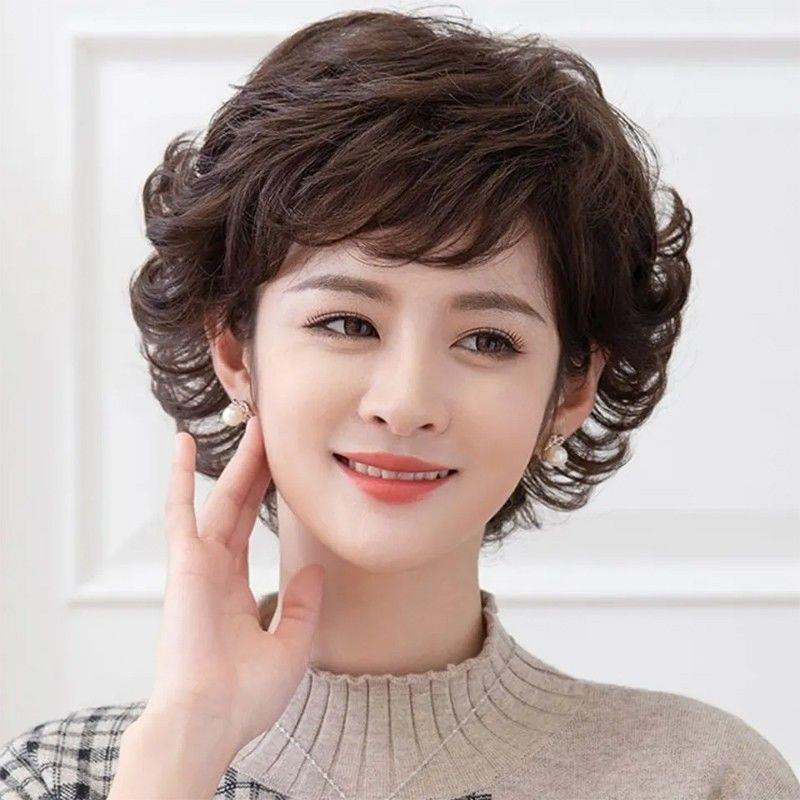 女士短发全头假发，中老年短卷发，蓬松的反向假发，母亲的风格覆