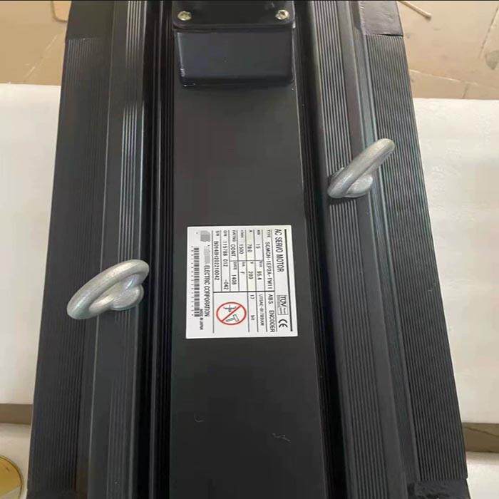 安川带减速机伺服电机伺服系统SGM7J-A5A7A21 SGM7J-02A7Y-CF11