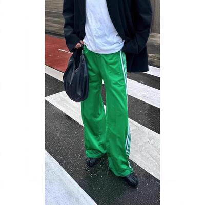 High street straight leg pants with a sporty style for