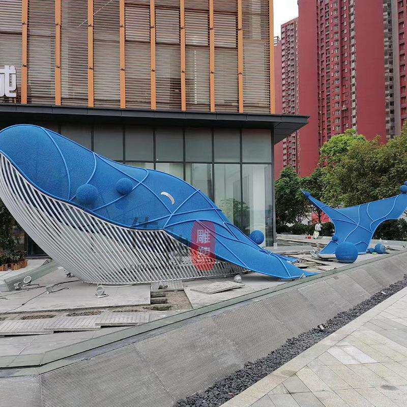 不锈钢动物雕塑户外不锈钢雕塑镜面动物鹿园林景观假山铁艺雕塑