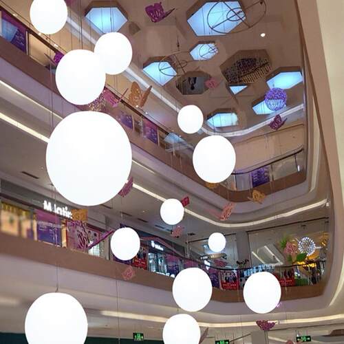 白色圆球灯服装奶茶玩具餐厅店铺商场吊灯展厅婚庆球形吊家居创意