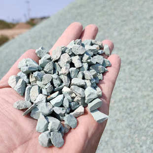 现货沸石滤料 湿地填料 水处理沸石滤料 园艺种植绿沸石颗粒 白沸