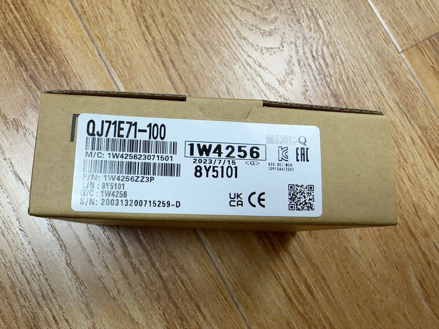 三菱QJ71E71-100  全新未使用  内外一致  23