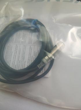 接近开关 限位开关 E2E-X7D112-T 双色灯