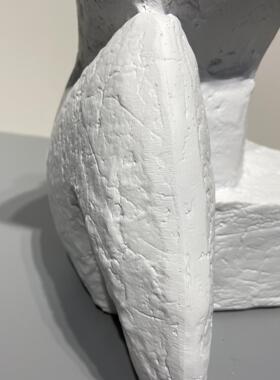 新款直销现代装饰艺术雕塑摆件样板房客厅书房软装配饰摆件树脂工