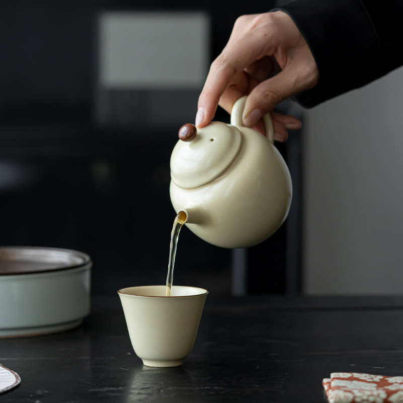 汝窑米黄澜沧壶陶瓷茶壶带过滤家用功夫泡茶器喝茶壶小单壶