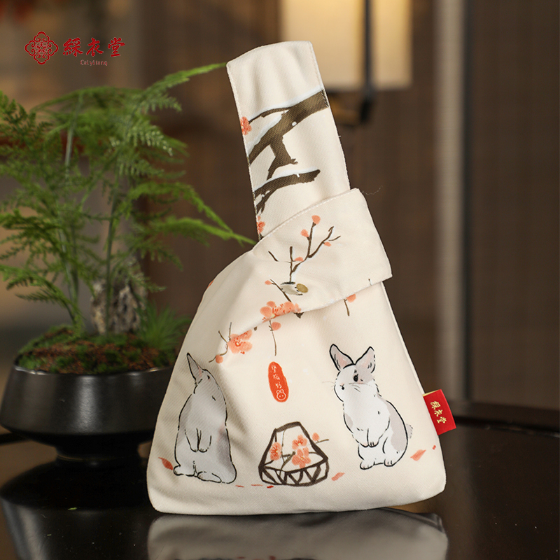 彩衣堂国风梅花兔子手挽包手腕包手提手拿小包女手机零钱遛弯包AC