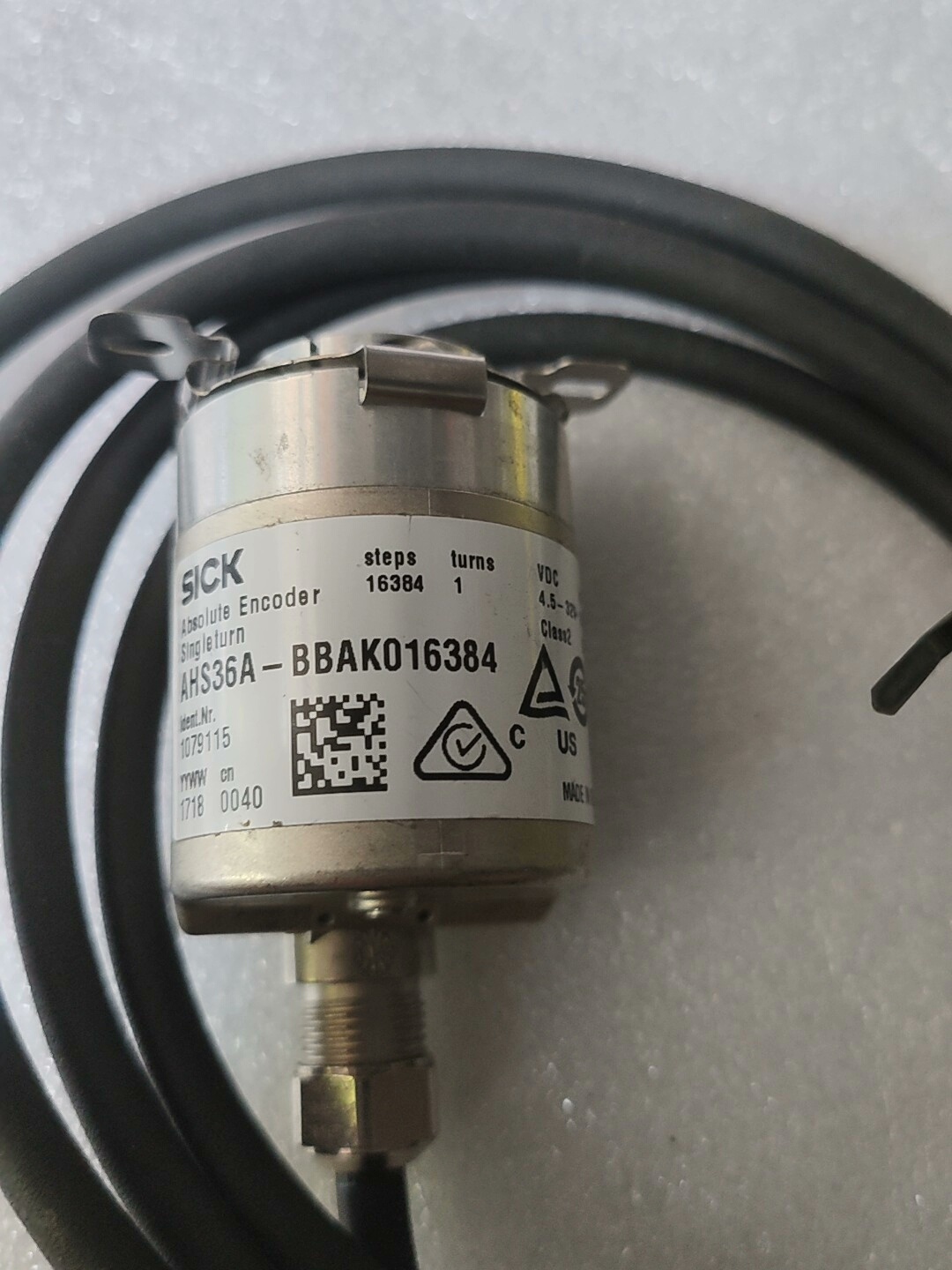 西克编码器AHS36A-BBAK016384  没有上过机。